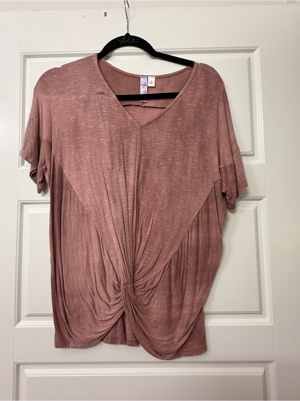 Women's Twist-Front V-Neck Top - Dusty Rose